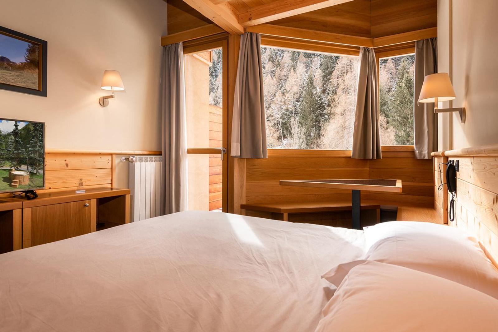 Hotel Garni Pegra Понте ди Леньо Екстериор снимка