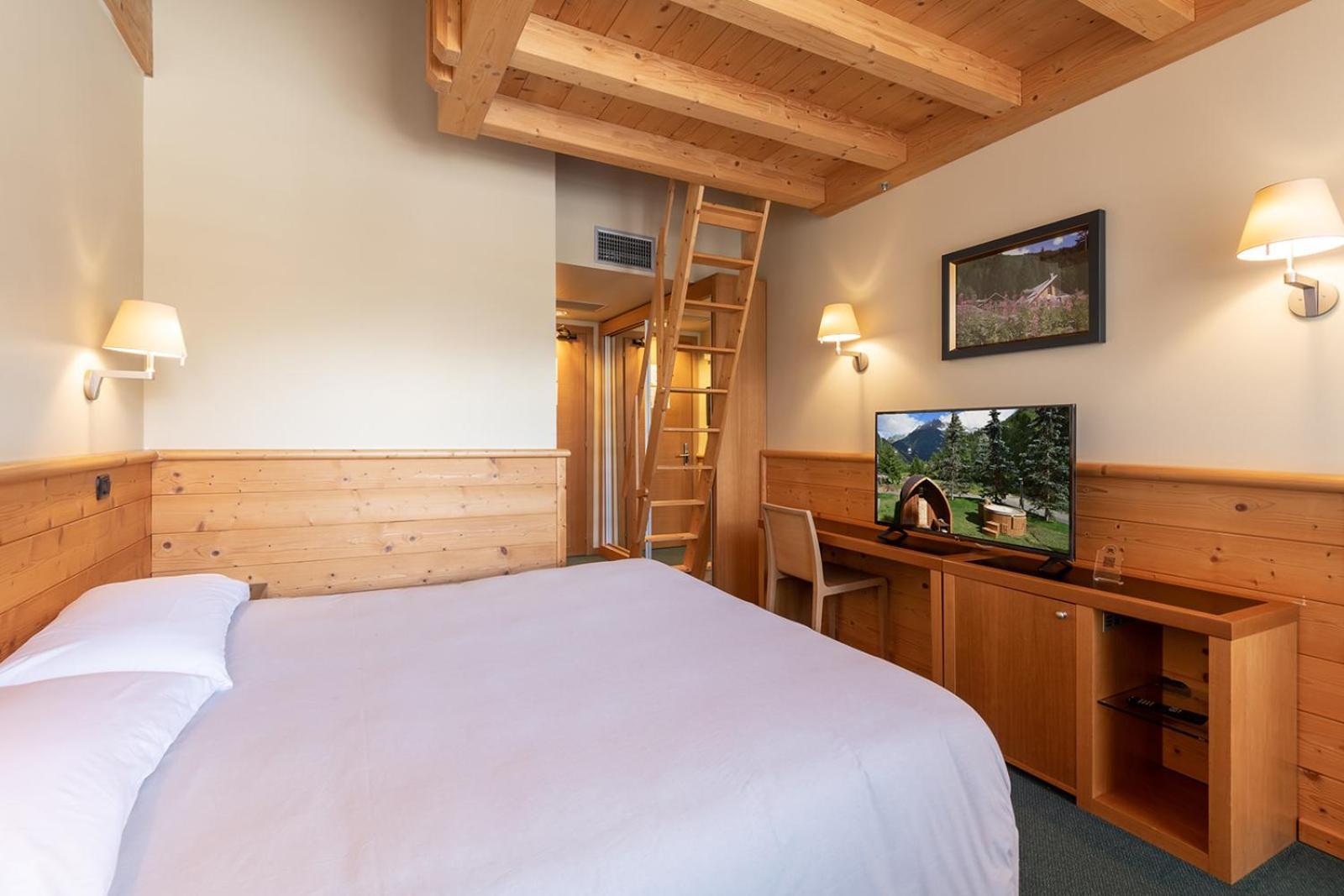 Hotel Garni Pegra Понте ди Леньо Екстериор снимка