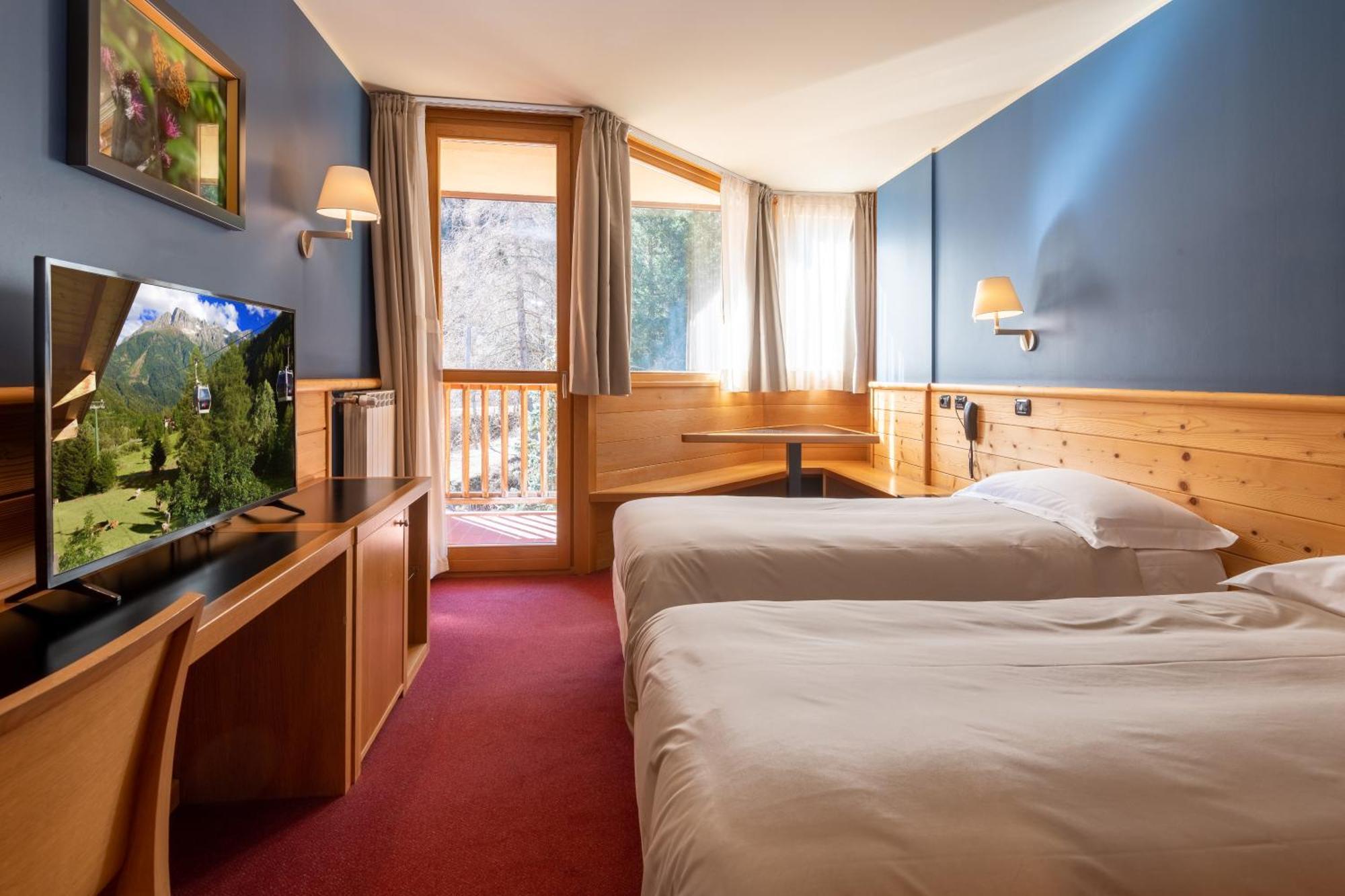 Hotel Garni Pegra Понте ди Леньо Екстериор снимка