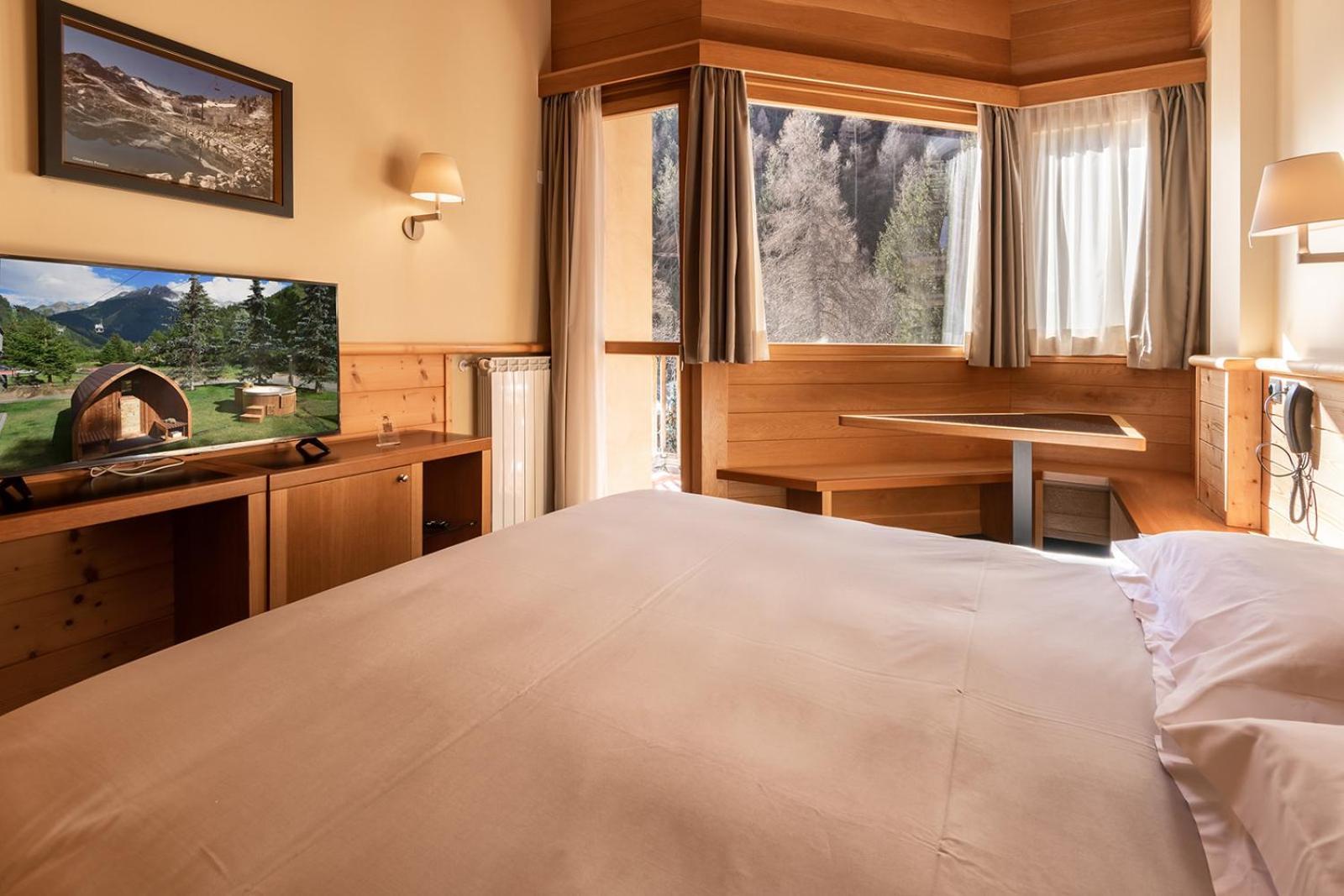 Hotel Garni Pegra Понте ди Леньо Екстериор снимка